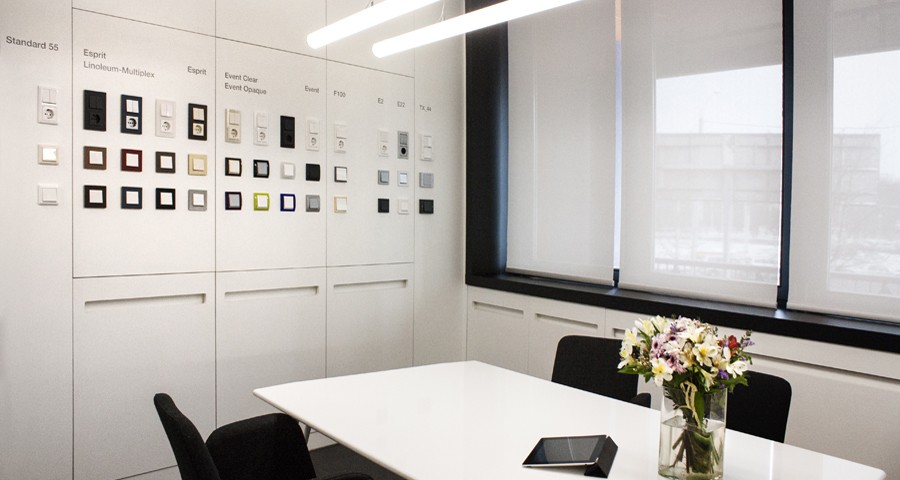 Салон розеток и выключателей Gira