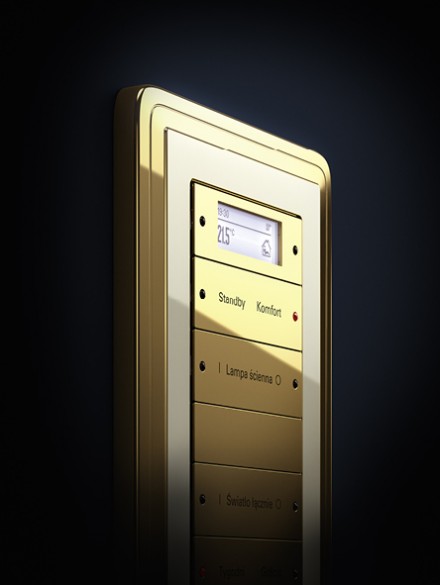 Сенсорный выключатель 3 Plus, 5-ти клавишный, Gira ClassiX, латунь